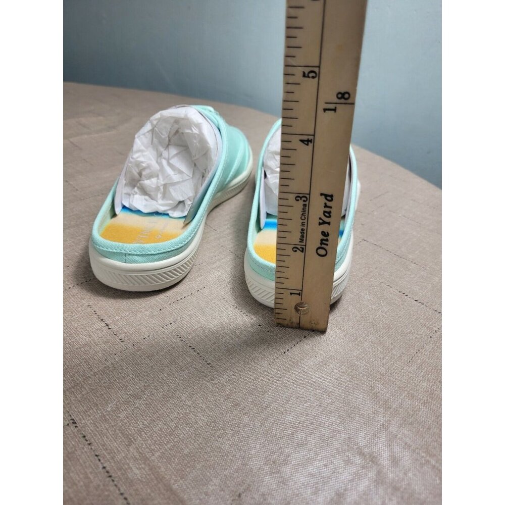 Vince Camuto  Women's Size 6 M Neo Mint Celiste Slip-On Sneaker 837 838 - Picture 5 of 9
